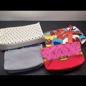 4 Estée Lauder cosmetics bags